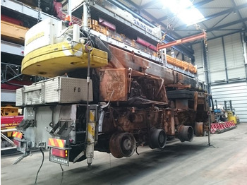 Grua todo o terreno LIEBHERR LTM 1060/2