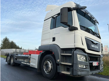 Caminhão transportador de contêineres/ Caixa móvel MAN TGS 26.440