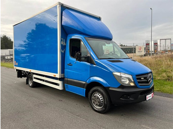 Caminhão furgão MERCEDES-BENZ Sprinter 516