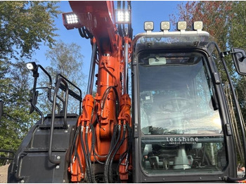Escavadeira de rodas Hitachi ZX170W-6 + Peräkärry 2-akselinen: foto 5