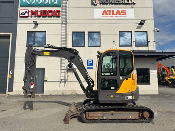 Mini escavadeira VOLVO ECR58D