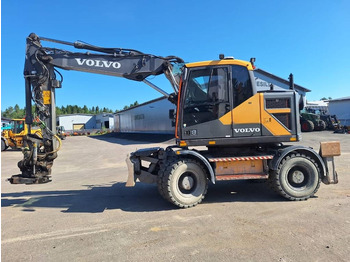 Escavadeira de rodas VOLVO EWR150E
