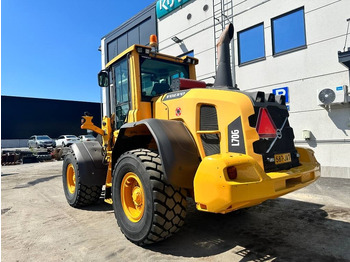 Locação de Volvo L70G vipuohjaus, 3' ja 4' hydr  Volvo L70G vipuohjaus, 3' ja 4' hydr: foto 2