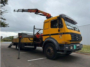Caminhão grua MERCEDES-BENZ