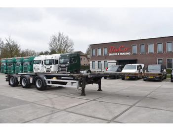 Semireboque transportador de contêineres/ Caixa móvel RENDERS