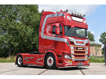 Tractor SCANIA R 650