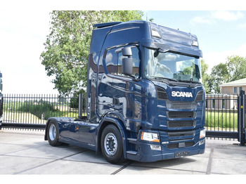 Tractor SCANIA S 450