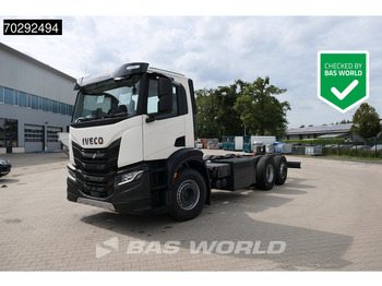 Caminhão chassi IVECO S-WAY