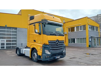 Tractor MERCEDES-BENZ