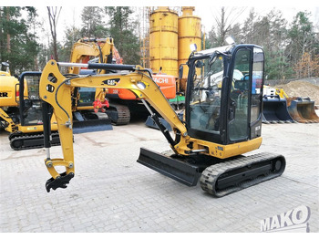 Escavadora de rastos CATERPILLAR 302.7DCR