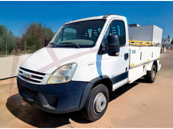 Caminhão para drenagem de lavatórios TEMG