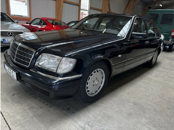 Sedã MERCEDES-BENZ