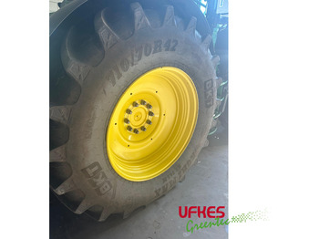 Trator John Deere 6215 R: foto 2
