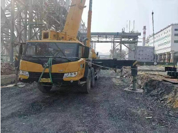 Locação de  XCMG Official Price Of Mobile Crane QY80K6C Second Hand Boom Truck Crane Price List XCMG Official Price Of Mobile Crane QY80K6C Second Hand Boom Truck Crane Price List: foto 3