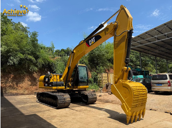 Escavadora de rastos CATERPILLAR 320D
