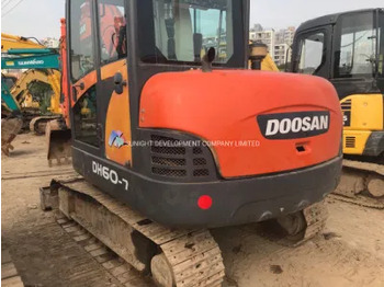 Escavadora de rastos DOOSAN DH60-7
