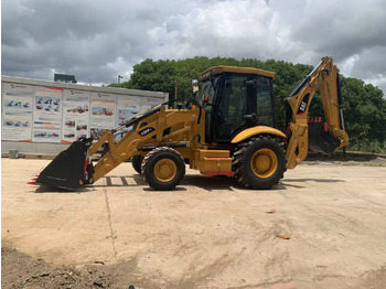 Retroescavadeira CATERPILLAR 420F2