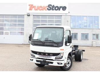 Caminhão chassi FUSO