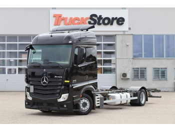 Caminhão transportador de contêineres/ Caixa móvel MERCEDES-BENZ Actros 1842