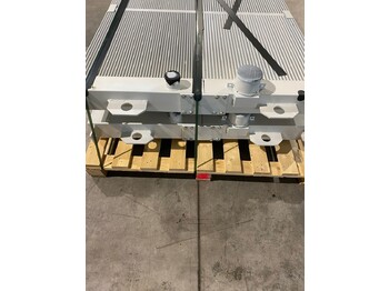 Radiador de Caminhão nuevo O&K Terex Water radiator RH120 Cat 6030 3672533 1459344 533-9472: foto 2