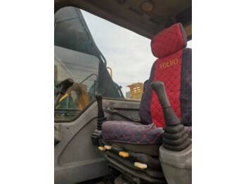 Escavadora de rastos Volvo EC210B: foto 4