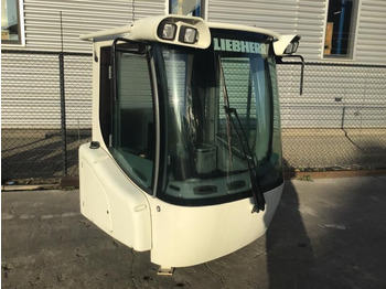 Cabine e interior LIEBHERR