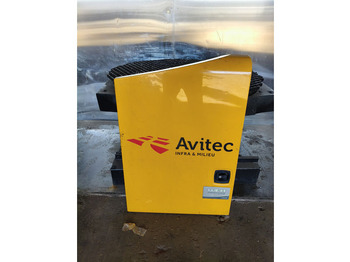 Porta e peças Liebherr Door Front Left: foto 3 Porta e peças Liebherr Door Front Left: foto 3