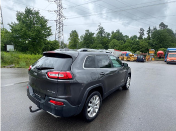 Hatchback JEEP Cherokee 2.2 TD: foto 4