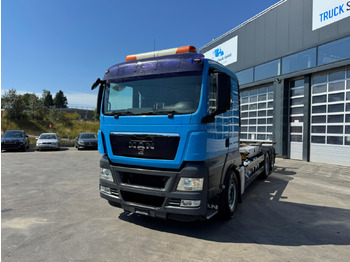 Caminhão transportador de contêineres/ Caixa móvel MAN TGX 26.480
