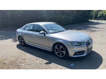 Sedã AUDI