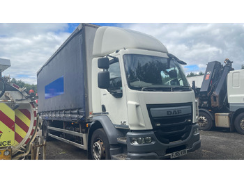 Caminhão com lona DAF LF 250