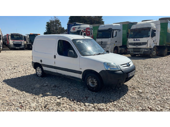 Furgão compacto PEUGEOT Partner
