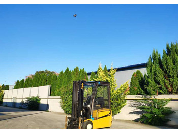 Empilhadeira elétrica YALE