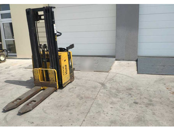 Stacker YALE