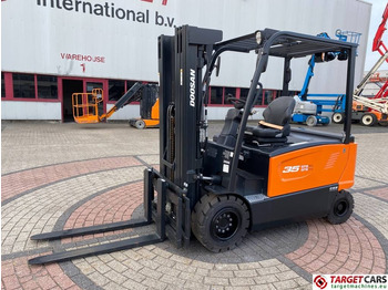 Empilhadeira elétrica DOOSAN