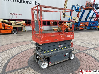 Plataforma de Tijera/ Plataforma de tesoura SKYJACK