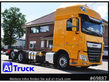 Caminhão transportador de contêineres/ Caixa móvel DAF XF 480