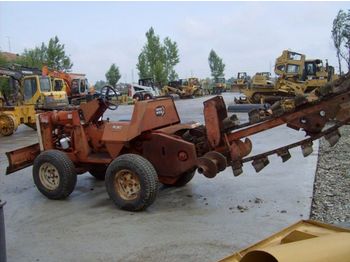 Máquina de construção DITCH-WITCH R 30 4 wheel drive
: foto 1