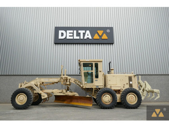 Motoniveladora CATERPILLAR