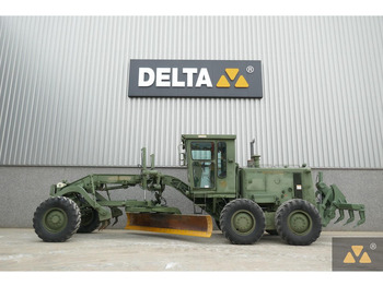 Motoniveladora CATERPILLAR