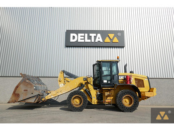 Carregadeira de rodas CATERPILLAR 938M