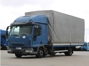 Caminhão com lona IVECO EuroCargo 75E
