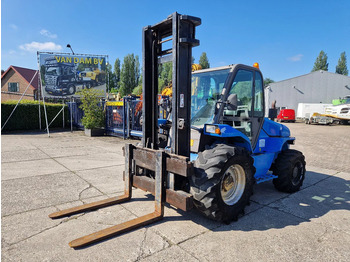 Empilhador todo-o-terreno MANITOU