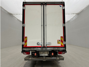Caminhão frigorífico DAF CF 330 - 6x2: foto 5