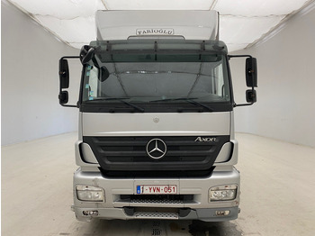 Caminhão furgão Mercedes-Benz Axor 1924: foto 2