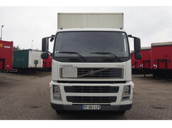 Caminhão furgão Volvo FM9.260: foto 2