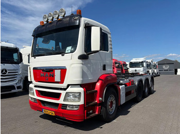 Caminhão transportador de contêineres/ Caixa móvel MAN TGS 35.440
