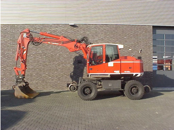 Escavadeira de rodas TEREX