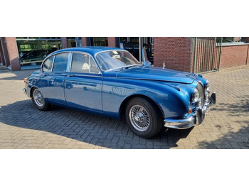 Sedã JAGUAR