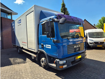 Caminhão furgão MAN TGL 7.150